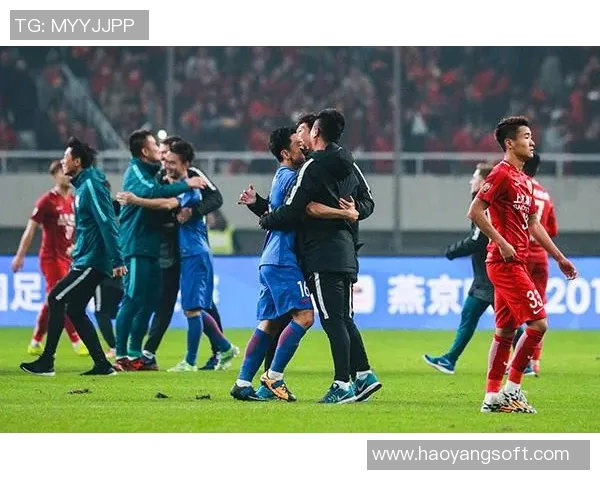 赛后分析:上海足球队与成都足球队的耐力较量与战术对决 赛后分析:上海足球队与成都足球队的耐力较量与战术对决