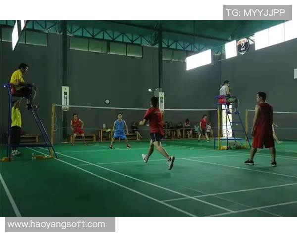 黄强独家分享羽毛球技巧与训练心得助你提升竞技水平